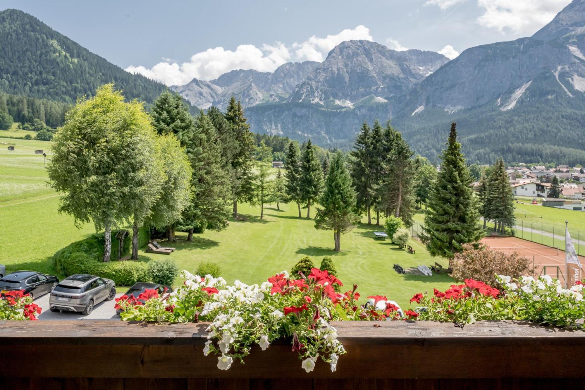 Wellness & Sporthotel Alpenhof Ehrwald Kültér fotó